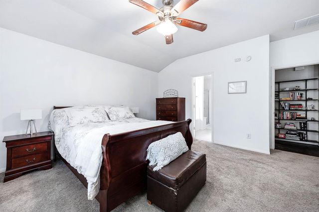 4959 Sentry Woods Lane, Pearland, TX 77584