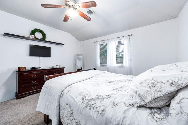 4959 Sentry Woods Lane, Pearland, TX 77584