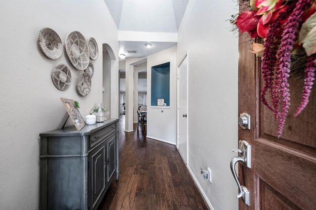 4959 Sentry Woods Lane, Pearland, TX 77584