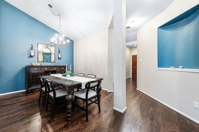 4959 Sentry Woods Lane, Pearland, TX 77584