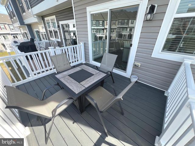 4917 ARCOLA RD, Rosedale, MD 21237