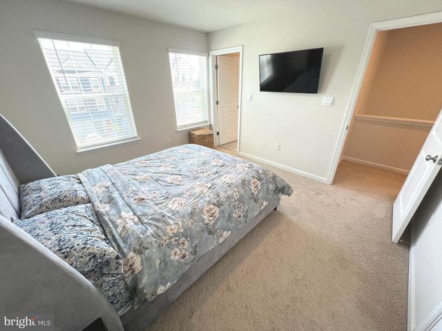 4917 ARCOLA RD, Rosedale, MD 21237