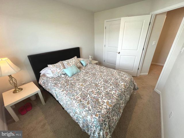 4917 ARCOLA RD, Rosedale, MD 21237
