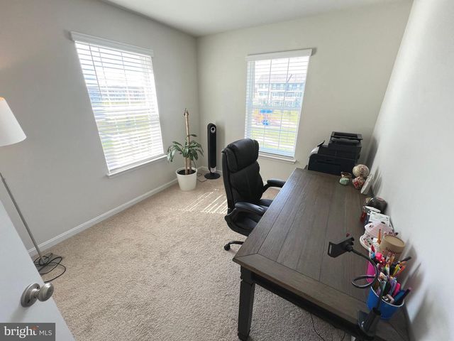 4917 ARCOLA RD, Rosedale, MD 21237