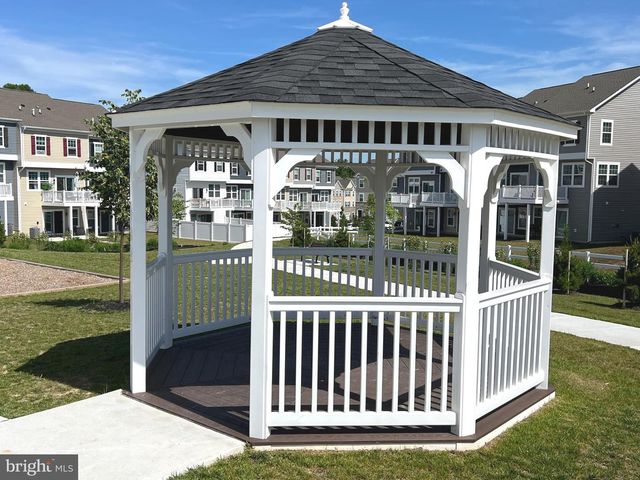 4917 ARCOLA RD, Rosedale, MD 21237