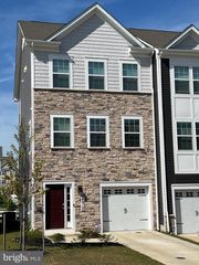 4917 ARCOLA RD, Rosedale, MD 21237