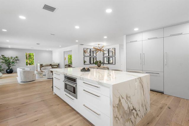 2570 Avenue Au Soleil, Delray Beach, FL 33483