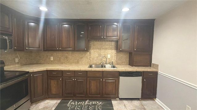 1400 Forest Dell Road, Mobile, AL 36618