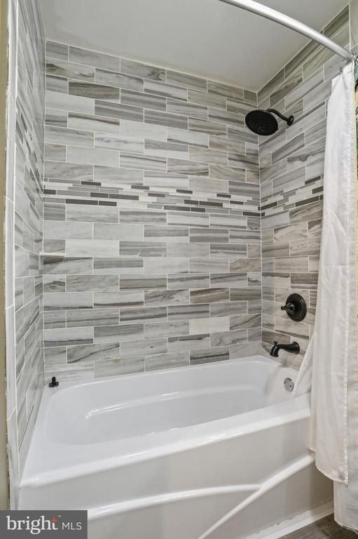 Image 12 of property listing at 41 GRANDVIEW BLVD, Mc Henry, MD 21541