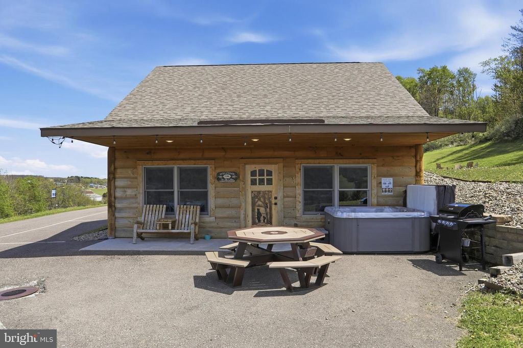 Image 22 of property listing at 41 GRANDVIEW BLVD, Mc Henry, MD 21541