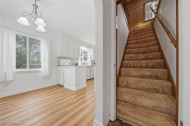 163 E Ford Avenue, Barberton, OH 44203