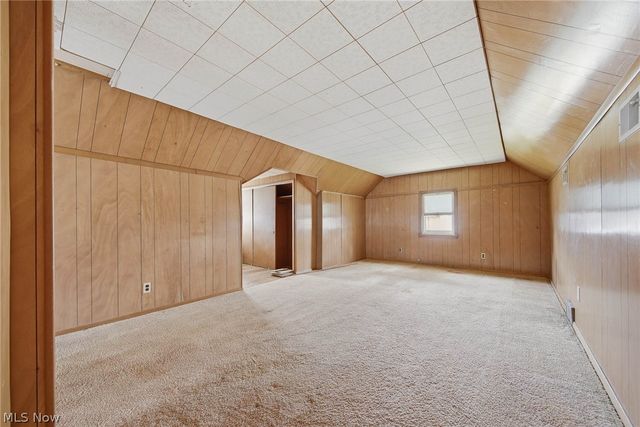 163 E Ford Avenue, Barberton, OH 44203