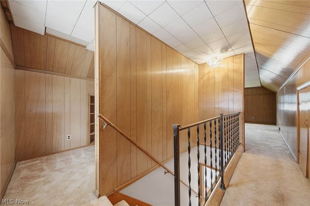 163 E Ford Avenue, Barberton, OH 44203