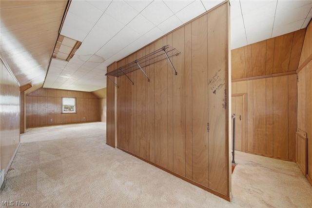 163 E Ford Avenue, Barberton, OH 44203