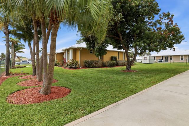 5660 SE Colee Avenue, Stuart, FL 34997