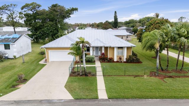 5660 SE Colee Avenue, Stuart, FL 34997