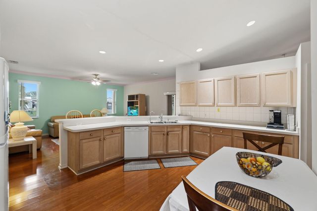 5660 SE Colee Avenue, Stuart, FL 34997