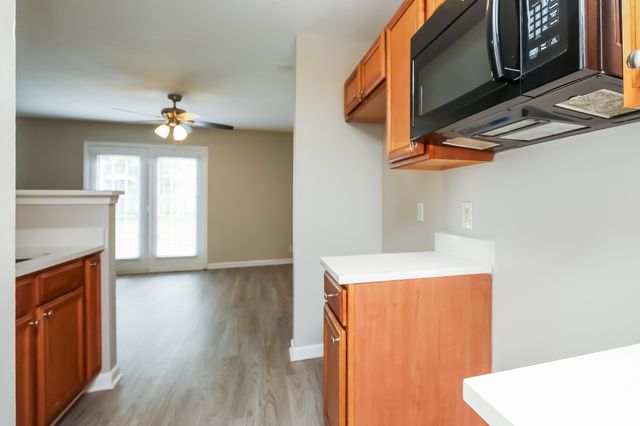 9014 Nathanael Dr, La Vergne, TN 37086