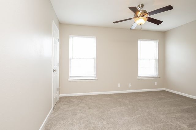 9014 Nathanael Dr, La Vergne, TN 37086