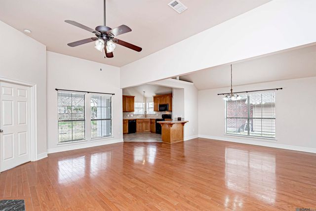 37024 Rivergate Ave, Geismar, LA 70734