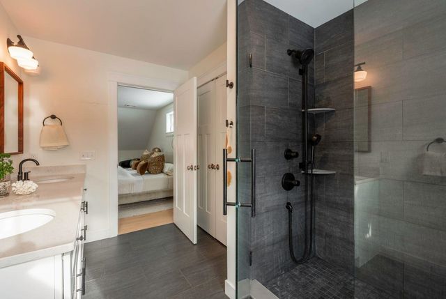 5 John West Road, Exeter, NH 03833