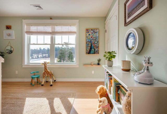 5 John West Road, Exeter, NH 03833