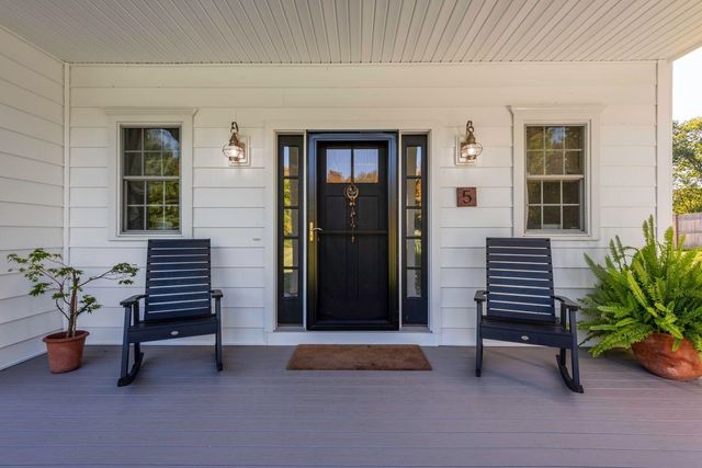 5 John West Road, Exeter, NH 03833