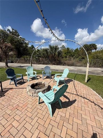 3220 29th AVE NE, Naples, FL 34120