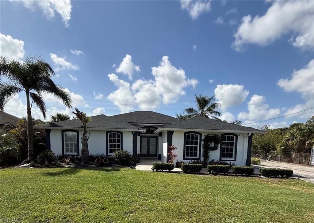 3220 29th AVE NE, Naples, FL 34120