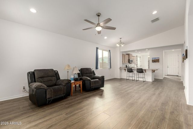 7922 W PASADENA Avenue, Glendale, AZ 85303