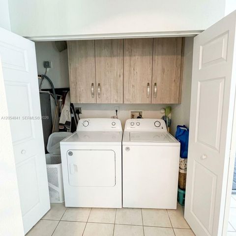 25586 SW 138th Place, Homestead, FL 33032