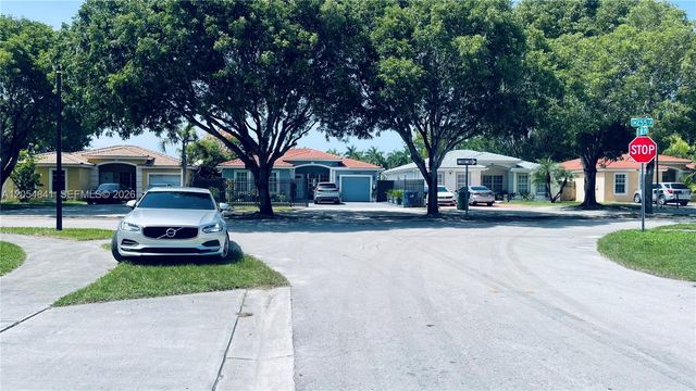 25586 SW 138th Place, Homestead, FL 33032