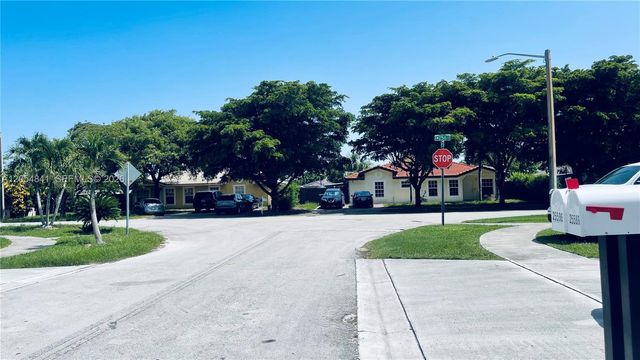 25586 SW 138th Place, Homestead, FL 33032