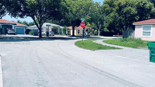 25586 SW 138th Place, Homestead, FL 33032