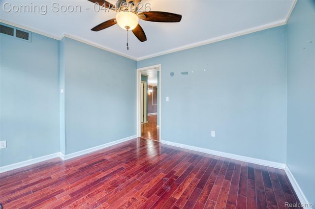 25178 Maplebrooke Drive, Southfield, MI 48033