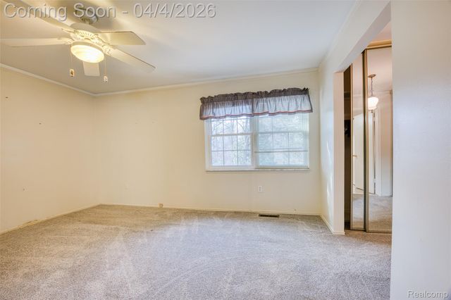 25178 Maplebrooke Drive, Southfield, MI 48033