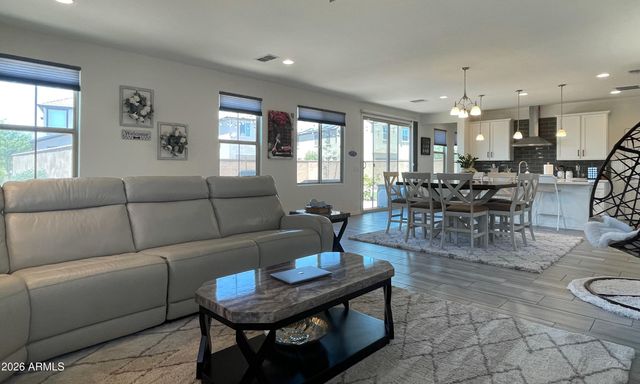 25623 N 21st Avenue, Phoenix, AZ 85085