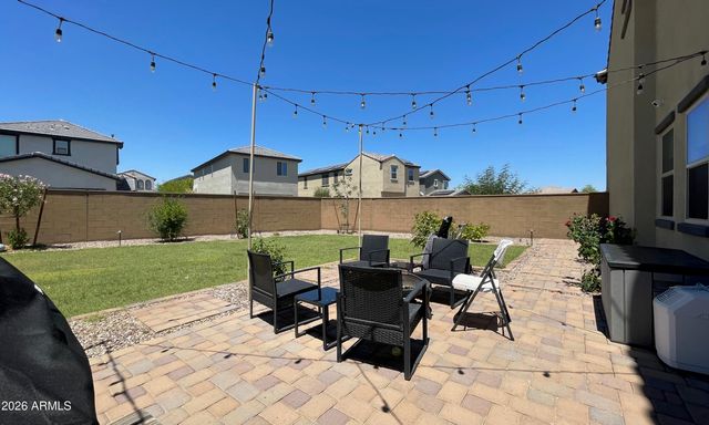 25623 N 21st Avenue, Phoenix, AZ 85085