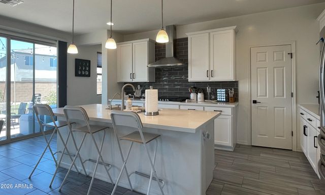 25623 N 21st Avenue, Phoenix, AZ 85085