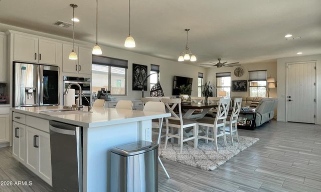 25623 N 21st Avenue, Phoenix, AZ 85085