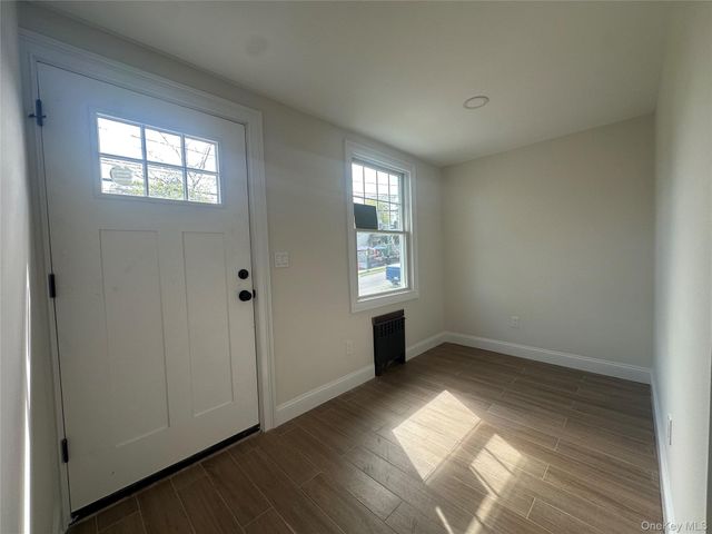 1 Alvin Street 1, Glen Cove, NY 11542