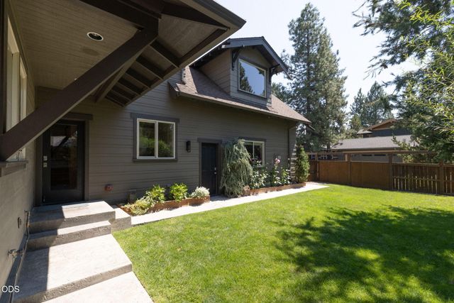 2425 NW Lemhi Pass Drive, Bend, OR 97703