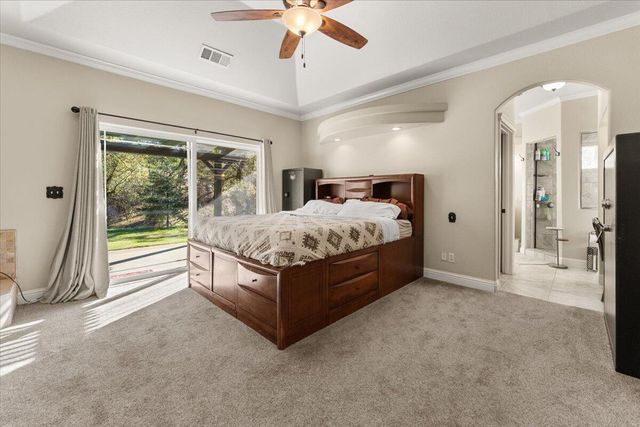 14375 Moss Drive, Redding, CA 96003