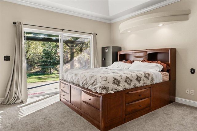 14375 Moss Drive, Redding, CA 96003