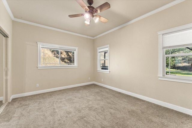 14375 Moss Drive, Redding, CA 96003