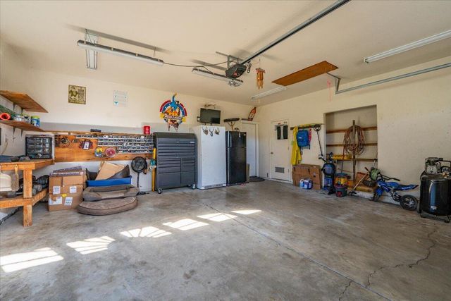 14375 Moss Drive, Redding, CA 96003