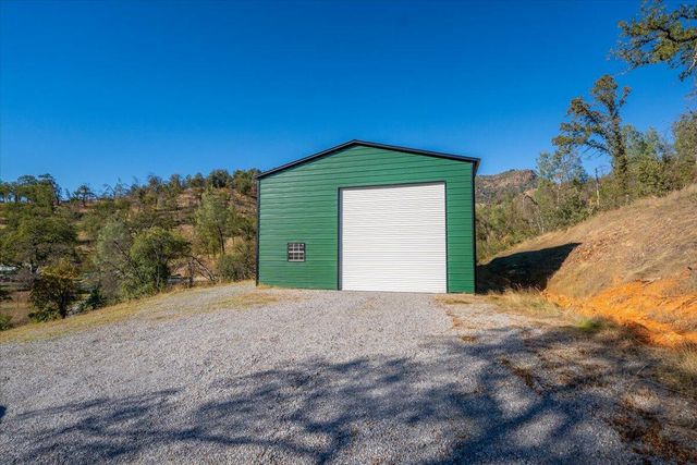 14375 Moss Drive, Redding, CA 96003