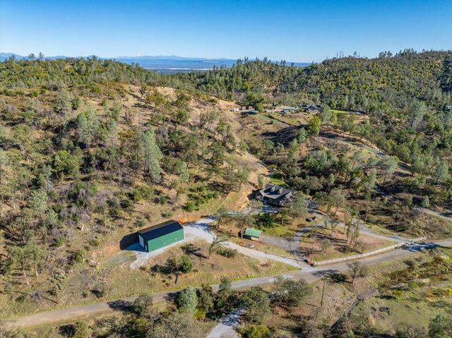 14375 Moss Drive, Redding, CA 96003