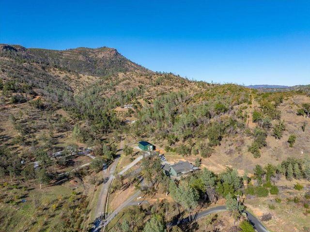 14375 Moss Drive, Redding, CA 96003