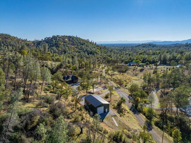 14375 Moss Drive, Redding, CA 96003